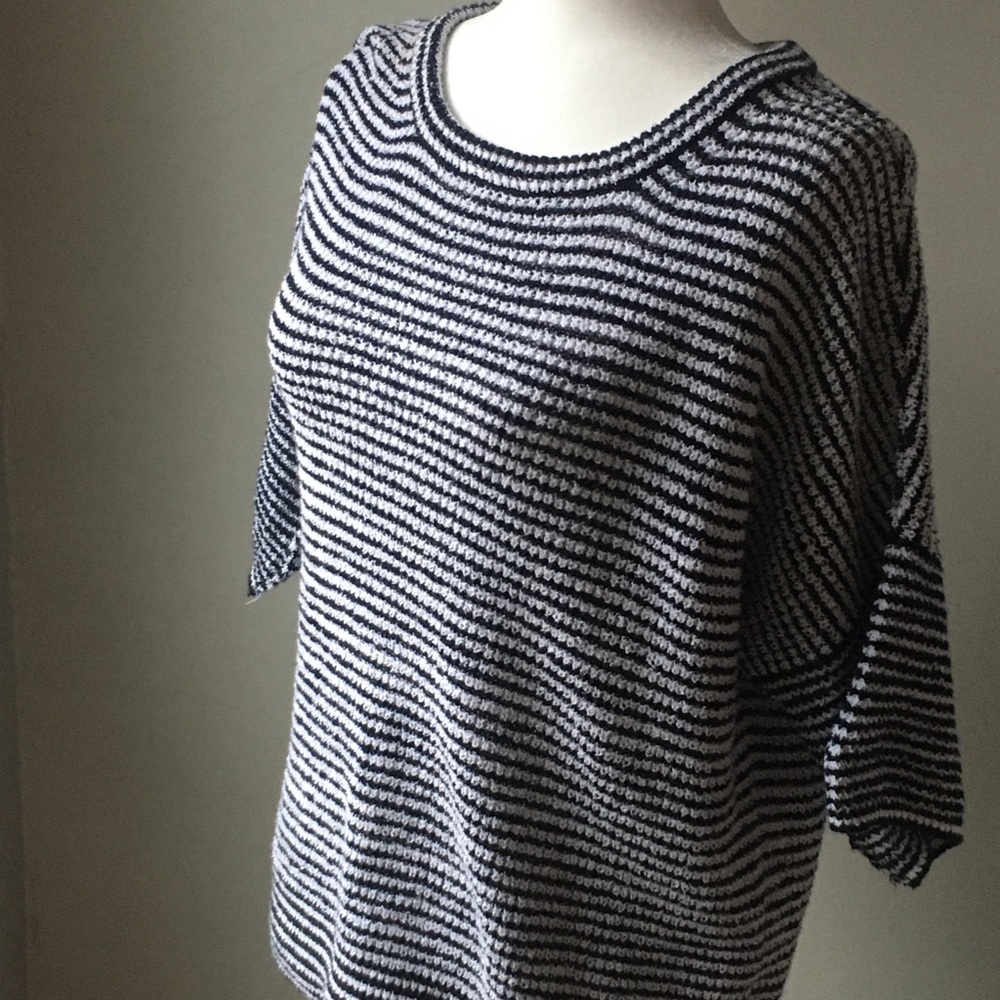 J. Crew Navy/White Short Sleeved Sweater Sz. S